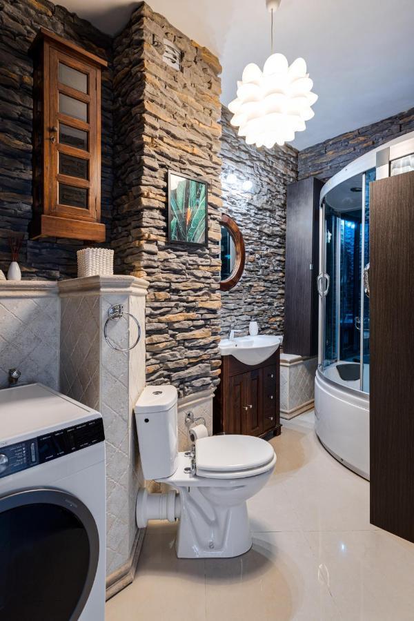 Apartament Wiktoria Wilanow Apartment วอร์ซอ ภายนอก รูปภาพ